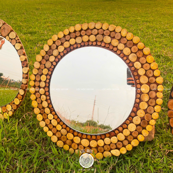 Where Nature Meets You – Eco-Friendly Wood Slice Mirror – The Best Gift for Loved Ones
